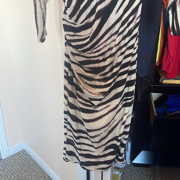 Marciano designer dress SIZE SMALL in stunning condition! - Picture 5 of 12